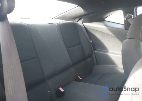 2012 Chevrolet Camaro 1Ls z USA, uszkodzony, nr VIN 2G1FE1E36C9198011